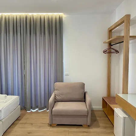 Aulona Hotel