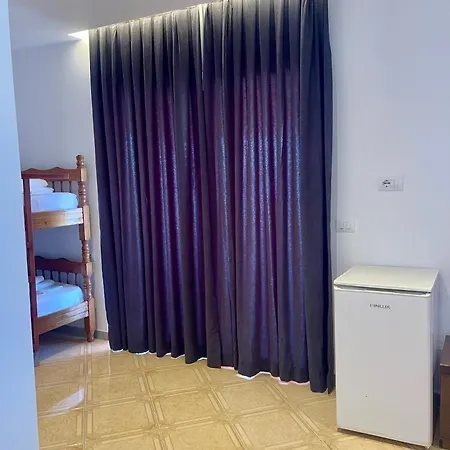 Hotel Aulona 3*