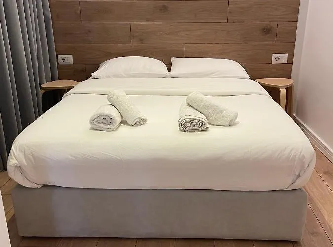 Отель Aulona Саранда