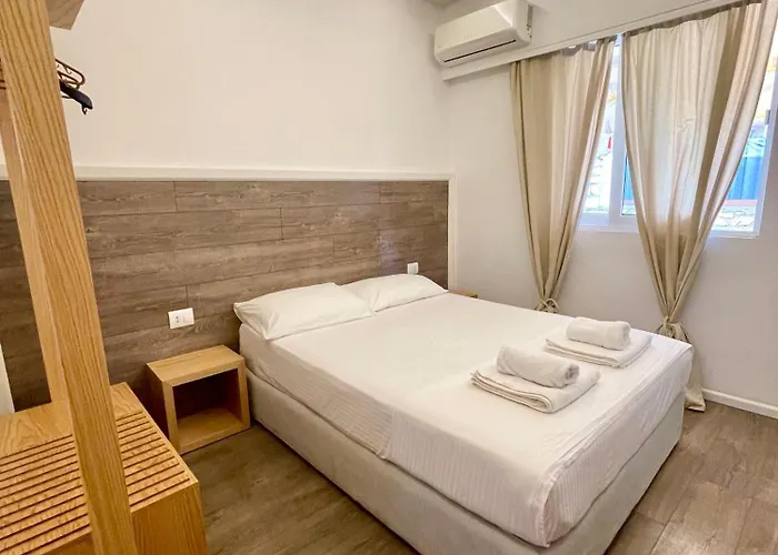 Aulona Отель Саранда