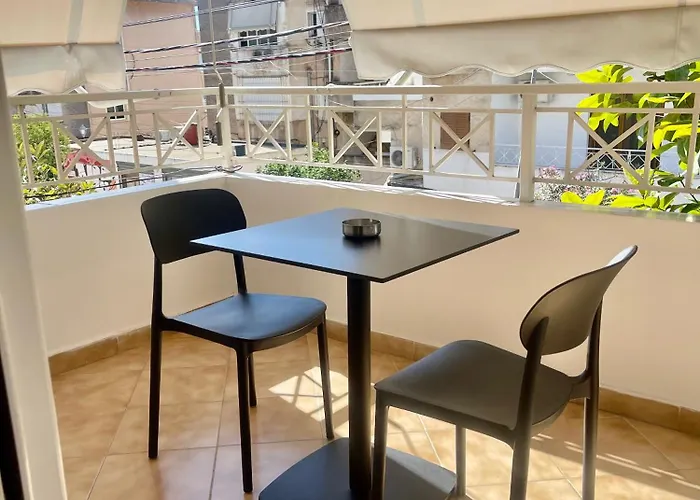 Отель Aulona Саранда