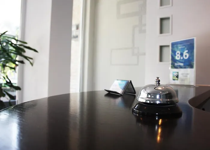 Отель Aulona Саранда