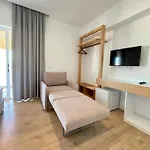Aulona