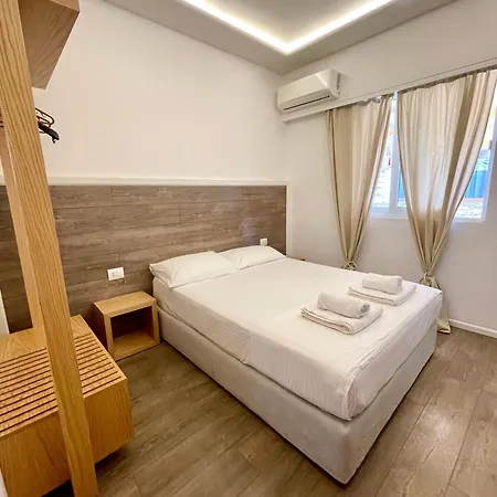 Aulona ホテル Sarandë